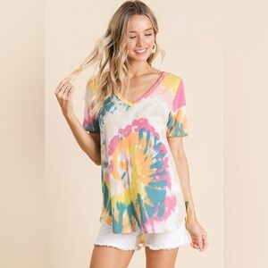 BiBi Circular Tie Dye Print V Neck Top